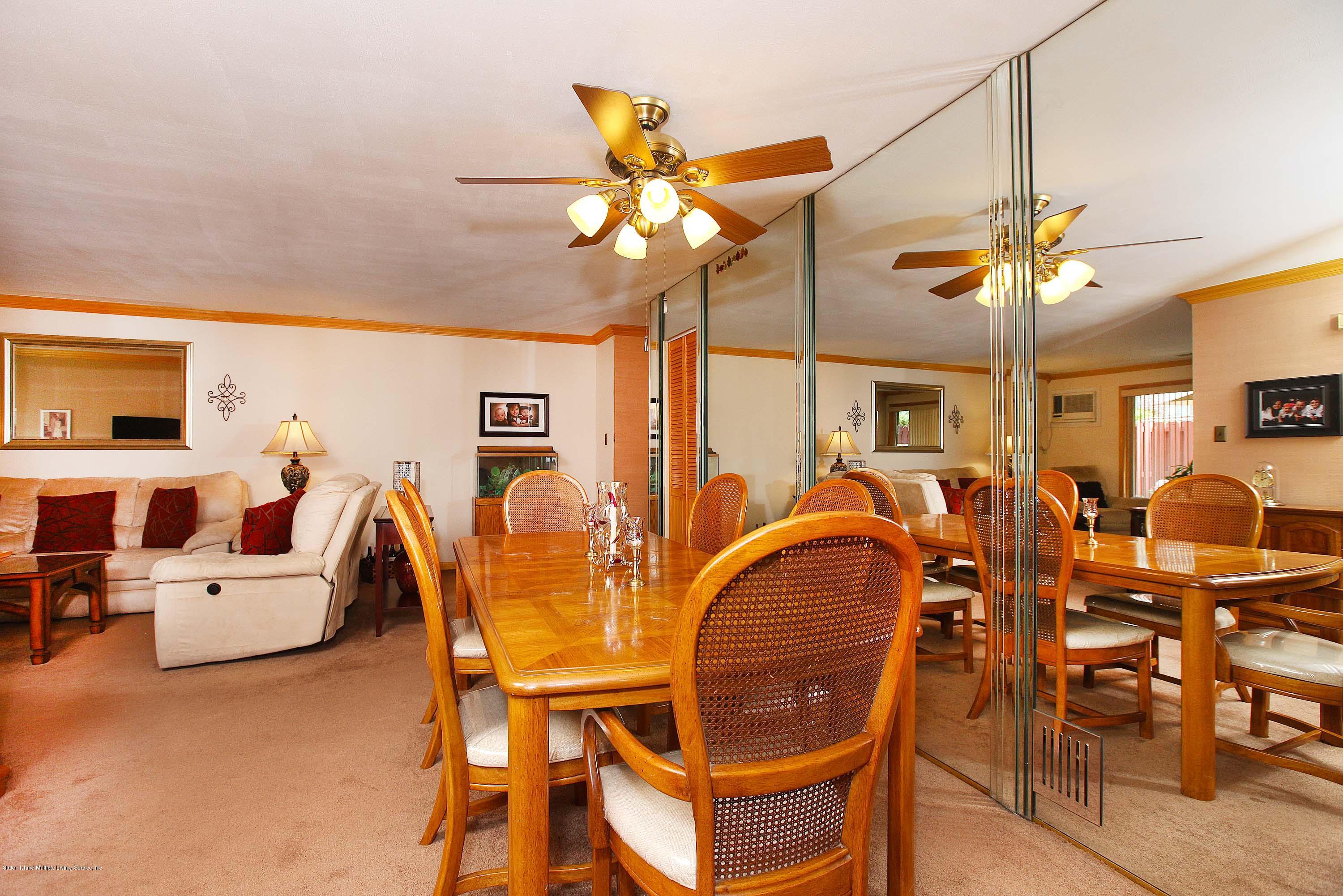 99 Stack Drive Staten Island, NY 10312 - Photo 4 of 16 004_Dining Room