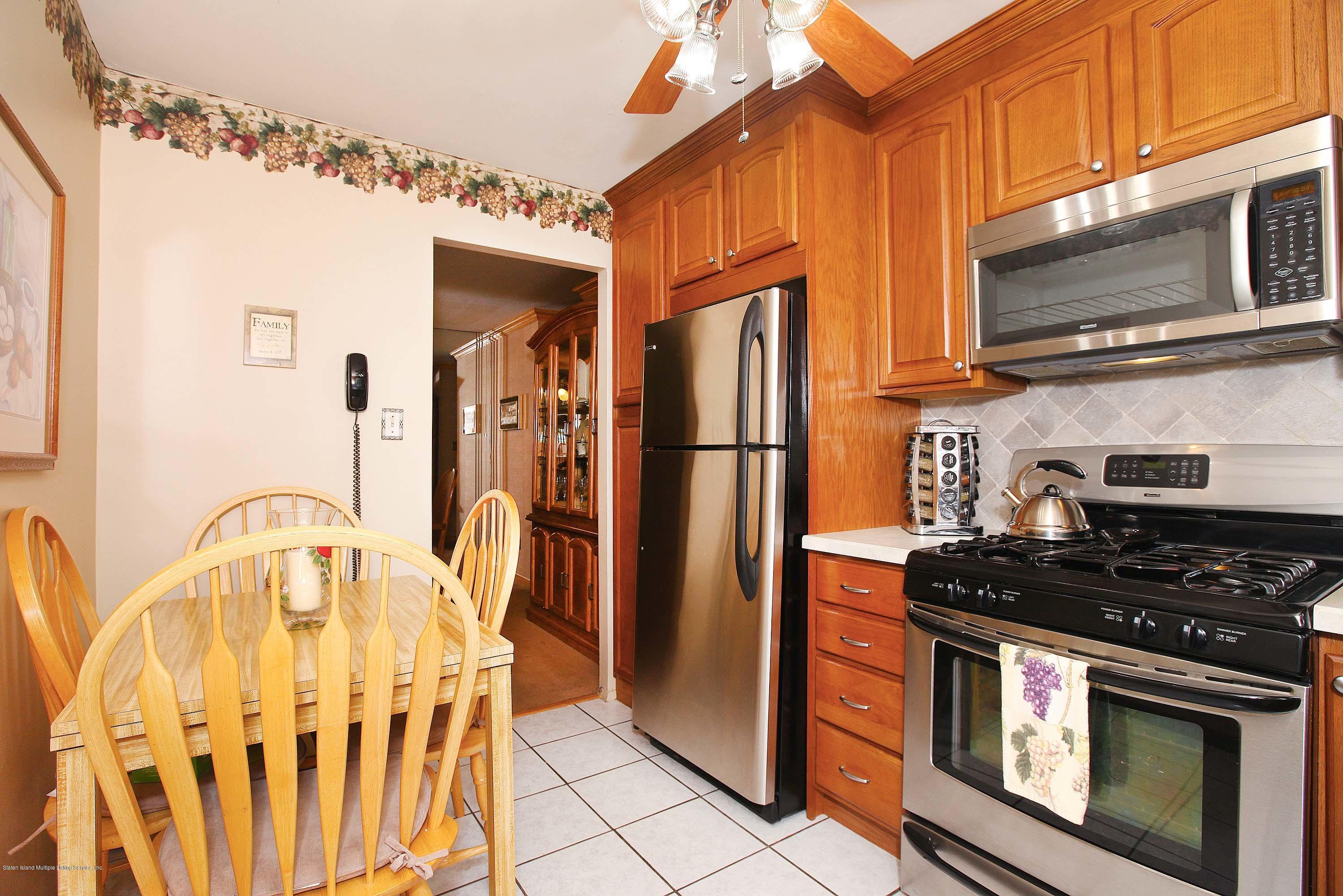 99 Stack Drive Staten Island, NY 10312 - Photo 8 of 16 008_Kitchen 2
