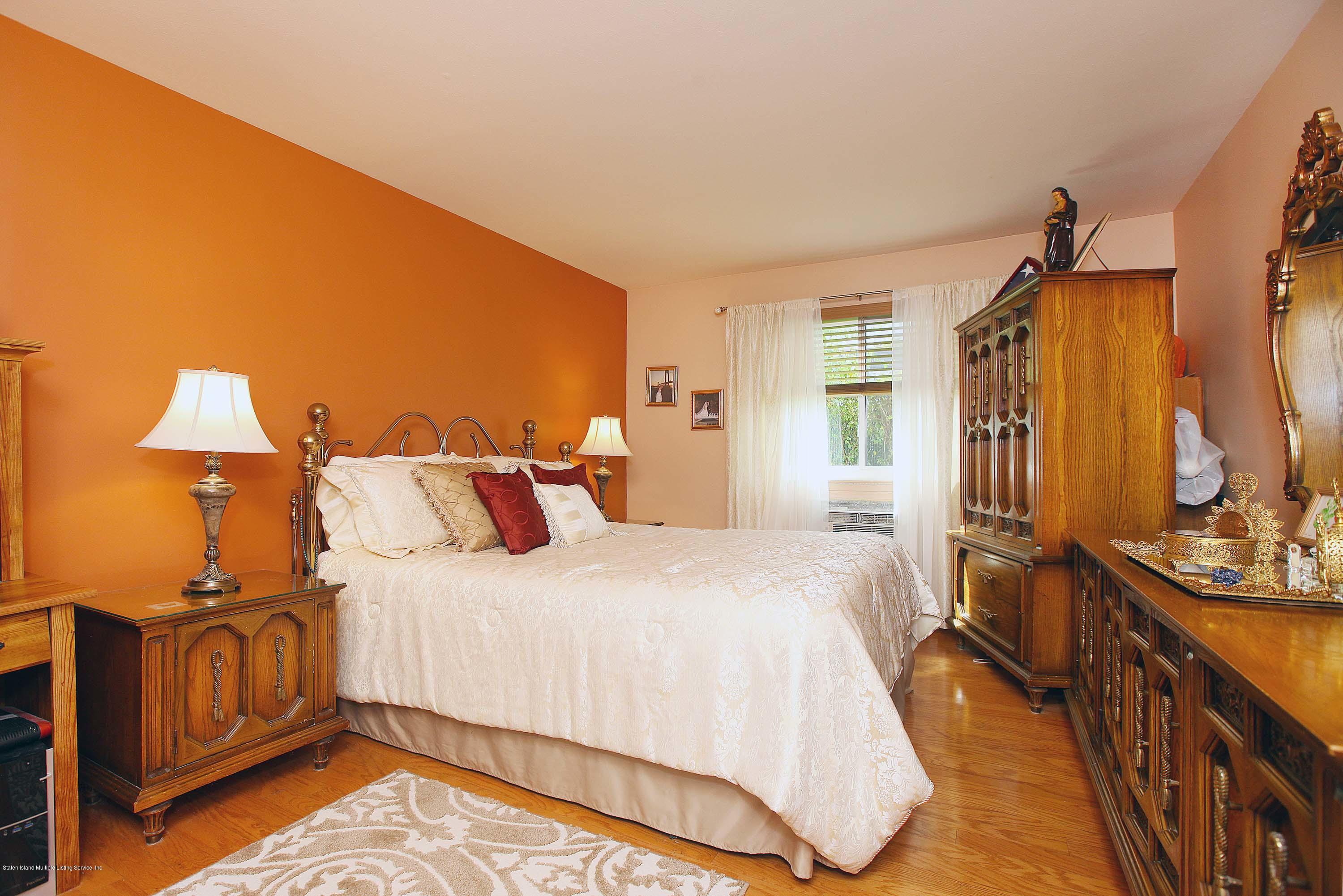 99 Stack Drive Staten Island, NY 10312 - Photo 10 of 16 010_Master Bedroom