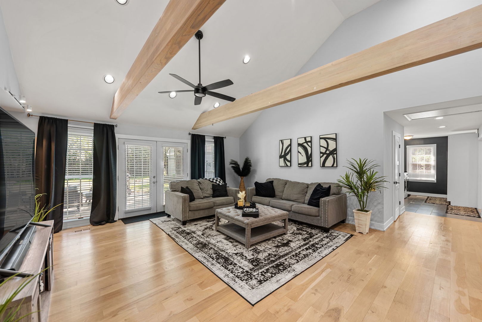 1195 Longmeadow Road Northbrook, IL 60062 - Photo 14 of 34 Gallery Image 14