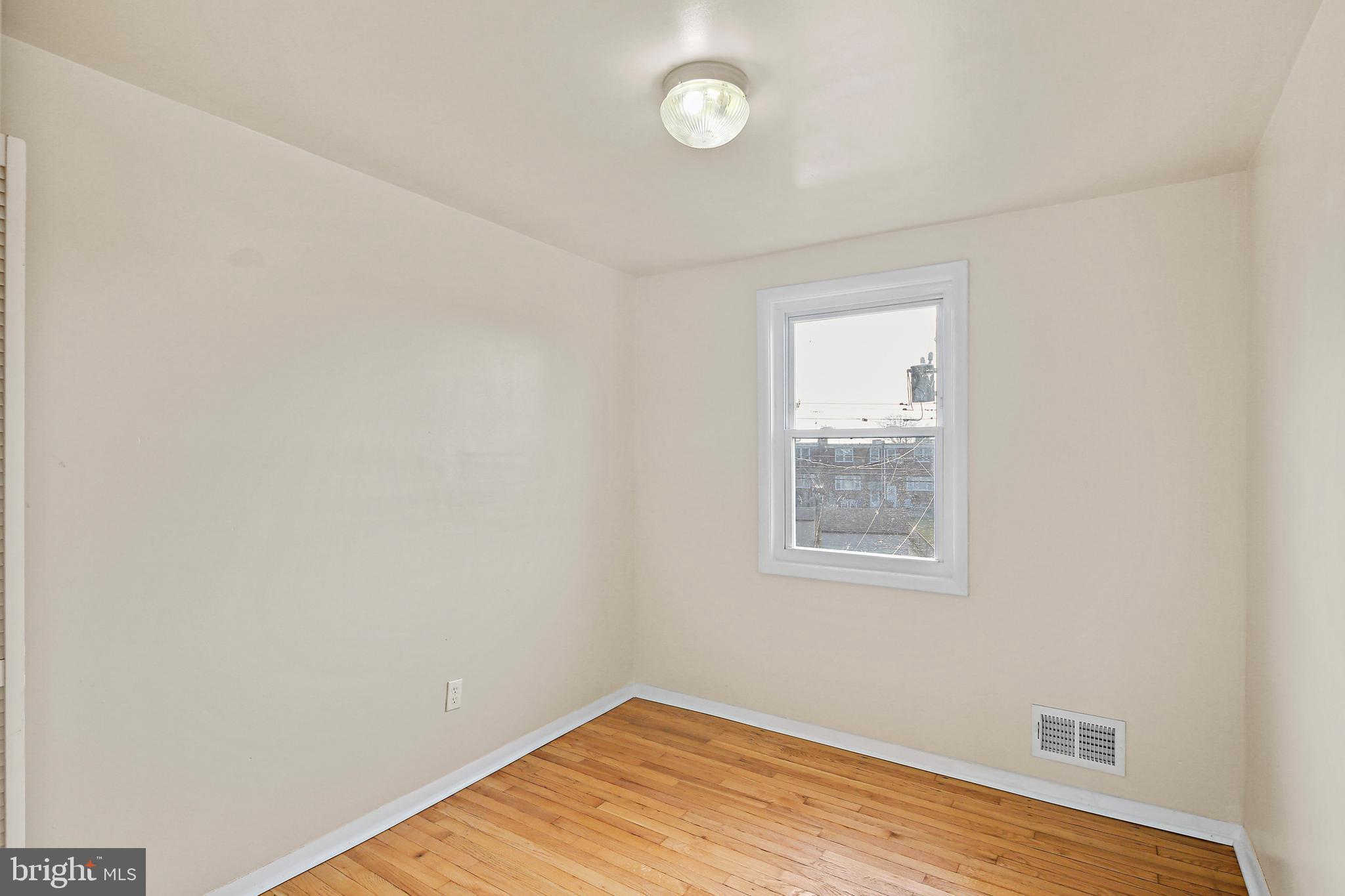 4217 Crest Heights Road Baltimore, MD 21215 - Photo 19 of 29