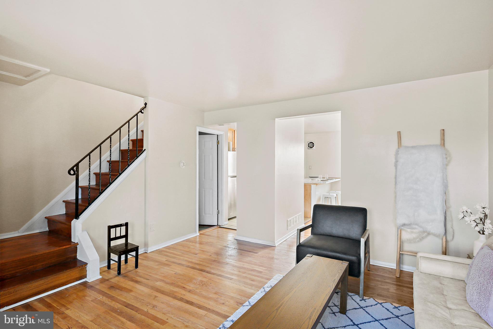 4217 Crest Heights Road Baltimore, MD 21215 - Photo 5 of 29