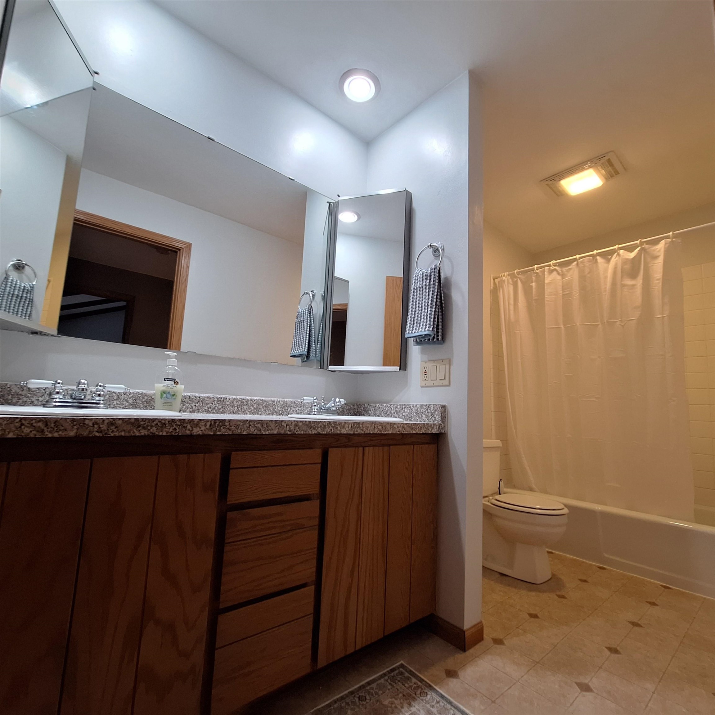 103 Saddle Ridge Portage, WI 53901 - Photo 19 of 34