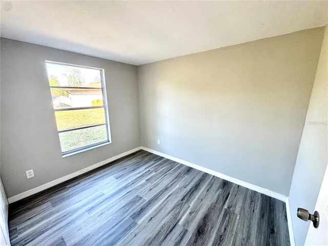 $1,995 | 5928 13th St Court East, Bradenton, FL 34203