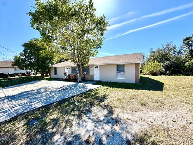 $1,995 | 5928 13th St Court East, Bradenton, FL 34203