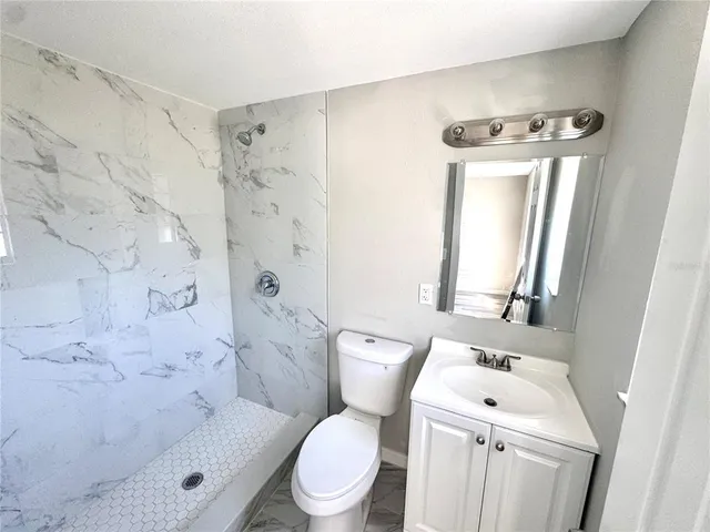 $1,995 | 5928 13th St Court East, Bradenton, FL 34203