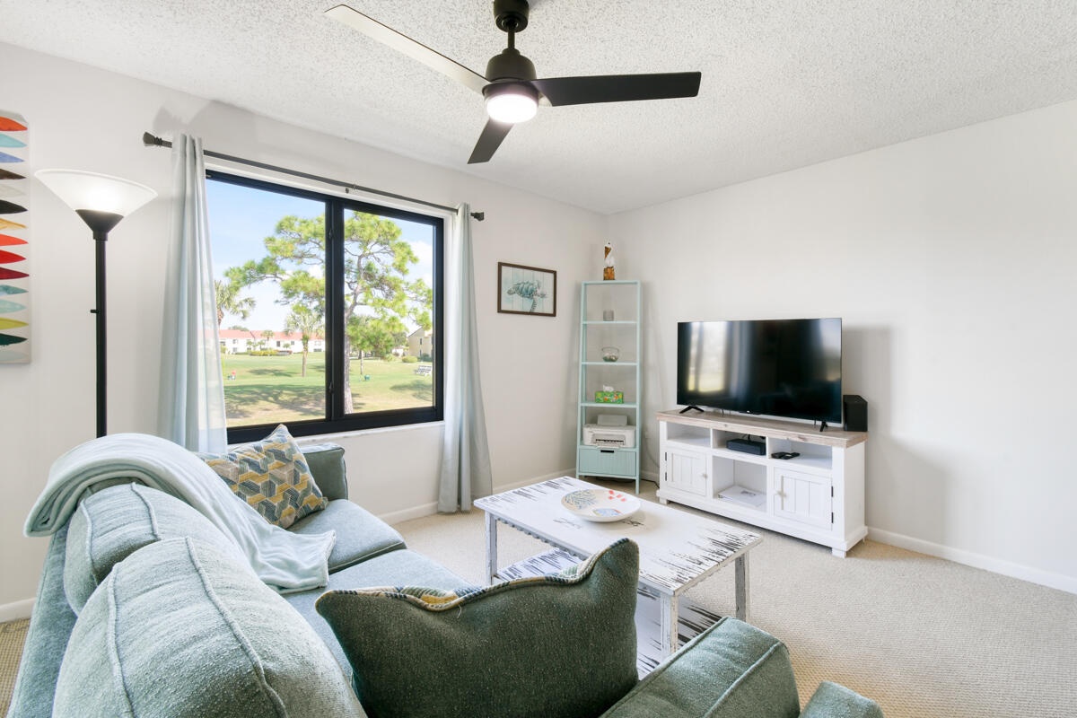 5363 Southeast Miles Grant Road, Unit D203 Stuart, FL 34997 - Photo 8 of 59 DSC_3206