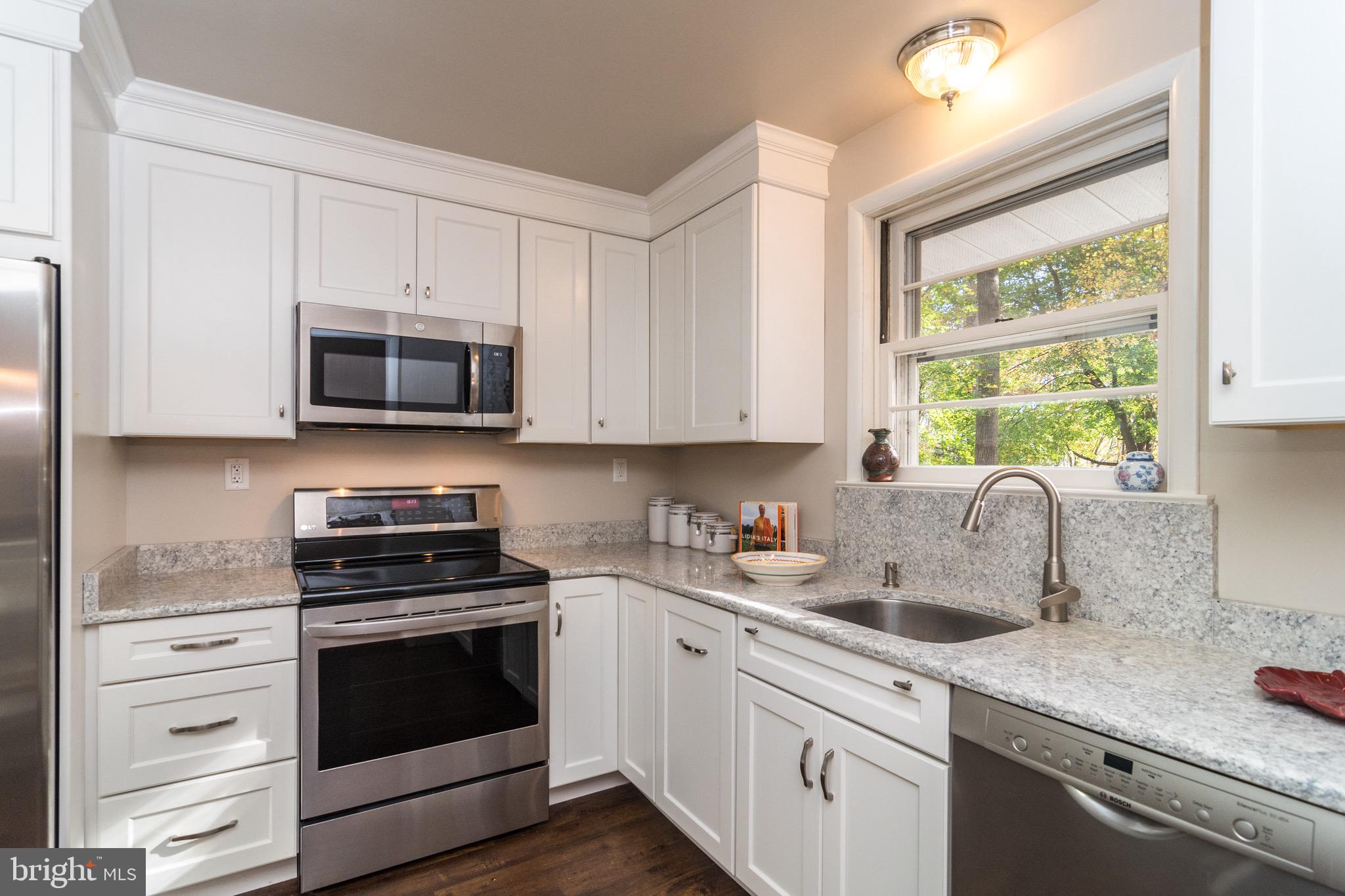 93 Buttonwood Lane Doylestown, PA 18901 - Photo 14 of 35 4 new appliances w/ manuals installed Jan. 2019