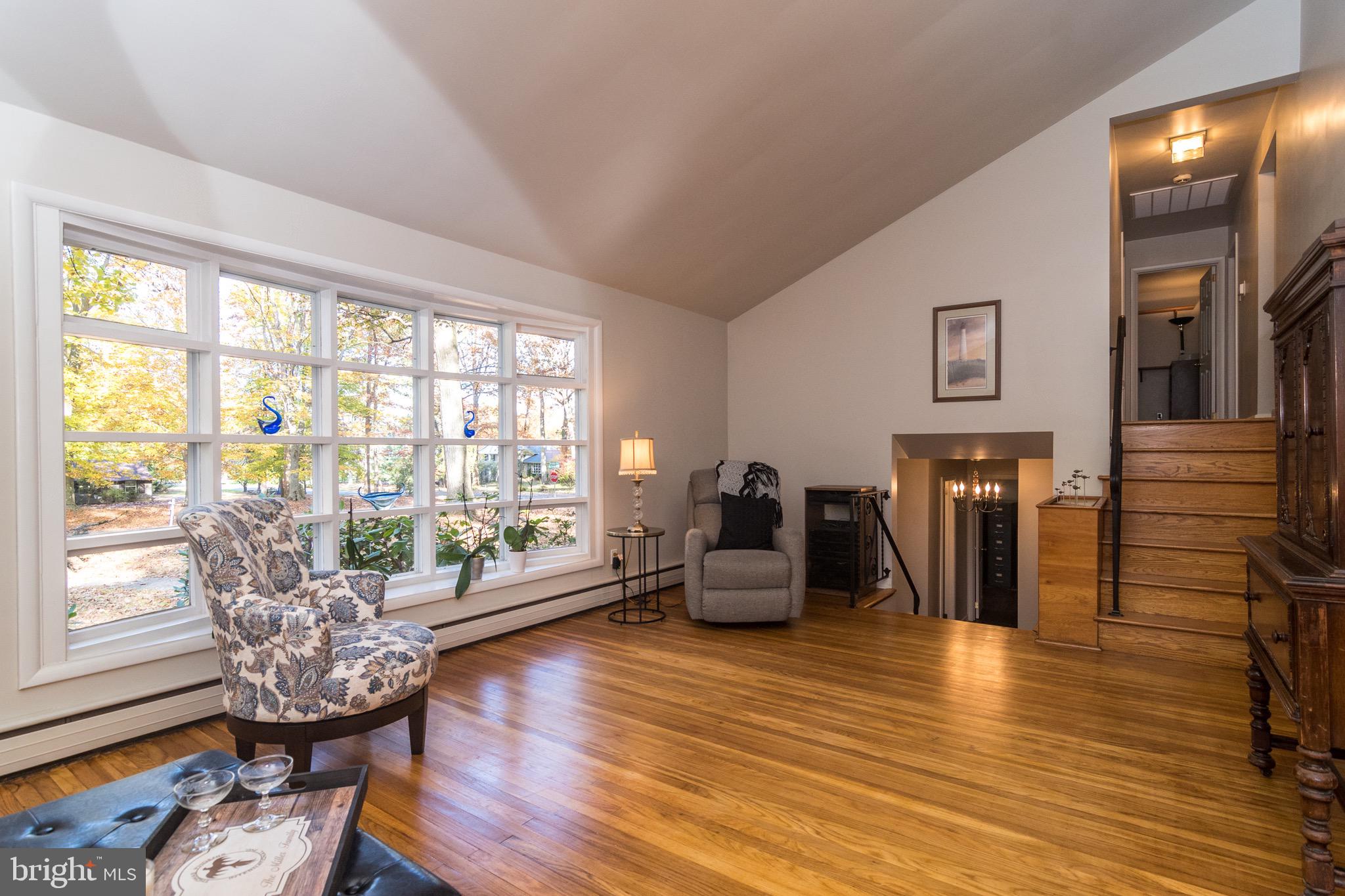 93 Buttonwood Lane Doylestown, PA 18901 - Photo 8 of 35 LR with a perfect corner for reading.