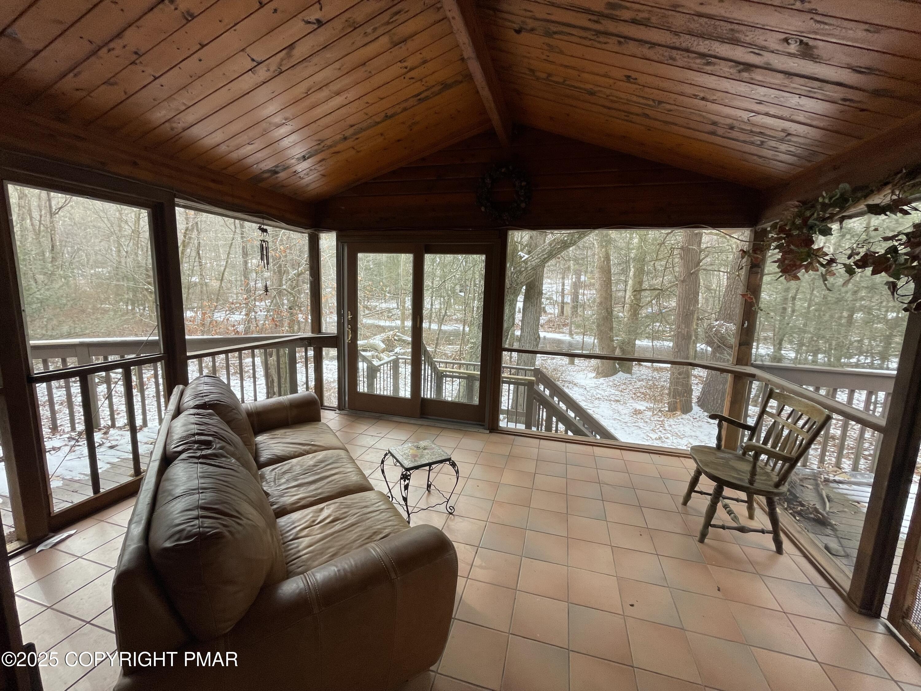 3530 Spruce Cabin Road Canadensis, PA 18325 - Photo 10 of 19 original - 2025-11-25T142623.604