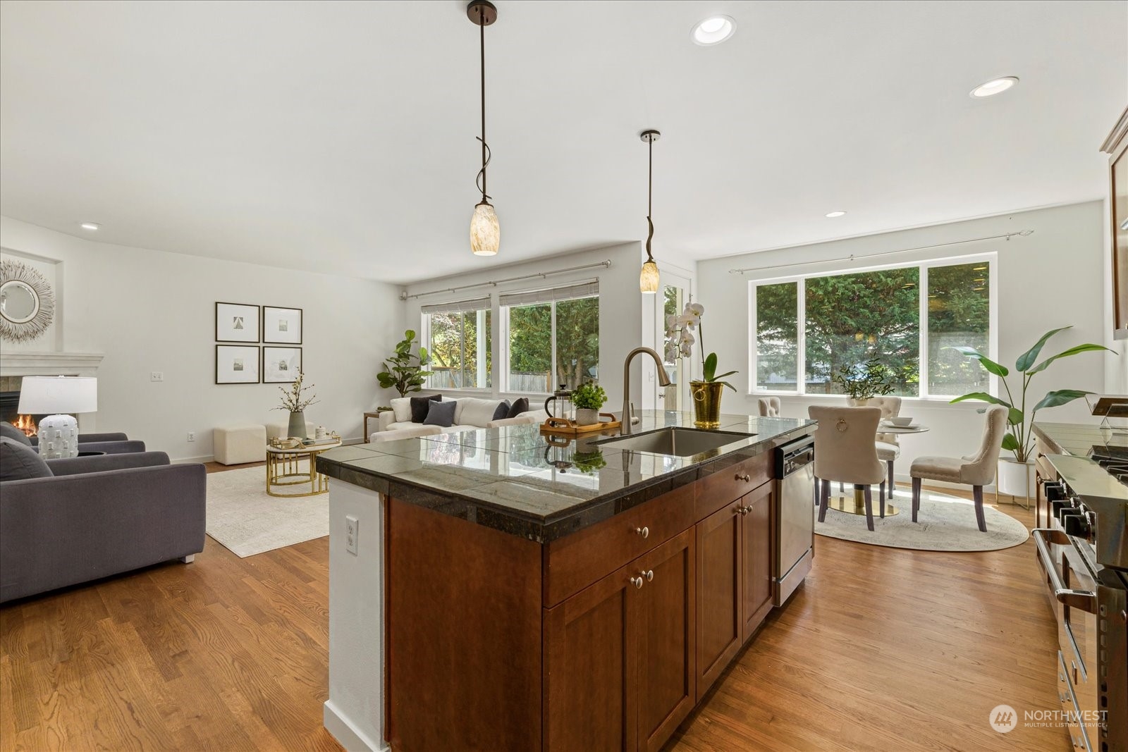 4725 Northeast 2nd Place Renton, WA 98059 - Photo 14 of 38