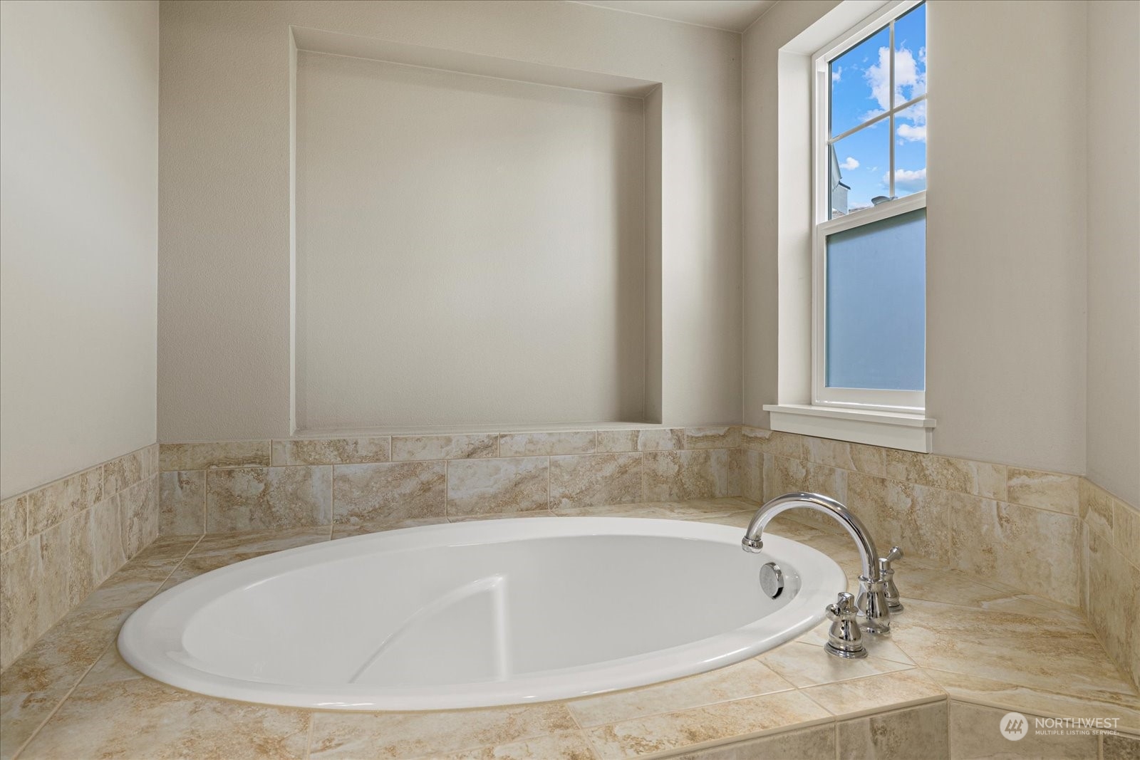 4725 Northeast 2nd Place Renton, WA 98059 - Photo 22 of 38