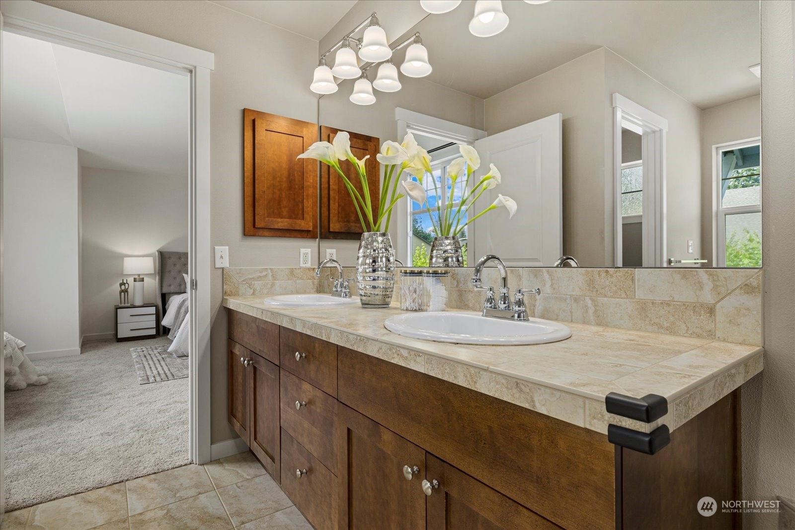 4725 Northeast 2nd Place Renton, WA 98059 - Photo 23 of 38