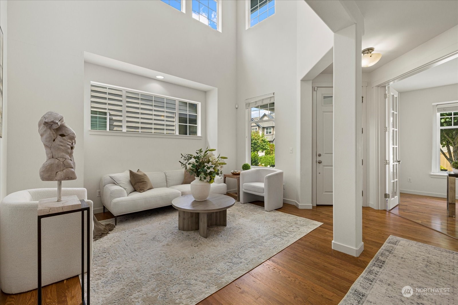 4725 Northeast 2nd Place Renton, WA 98059 - Photo 3 of 38