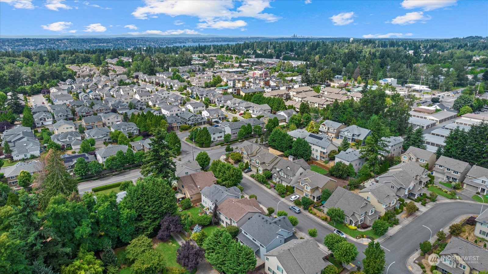 4725 Northeast 2nd Place Renton, WA 98059 - Photo 31 of 38