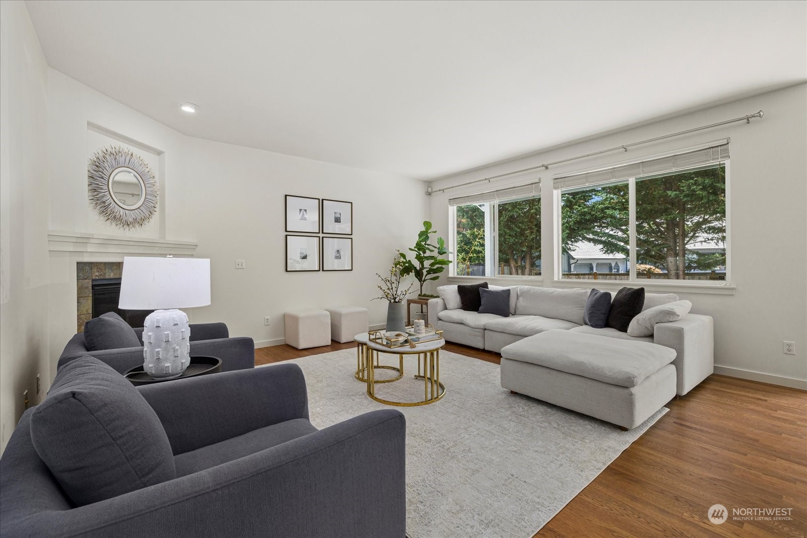 4725 Northeast 2nd Place Renton, WA 98059 - Photo 5 of 38