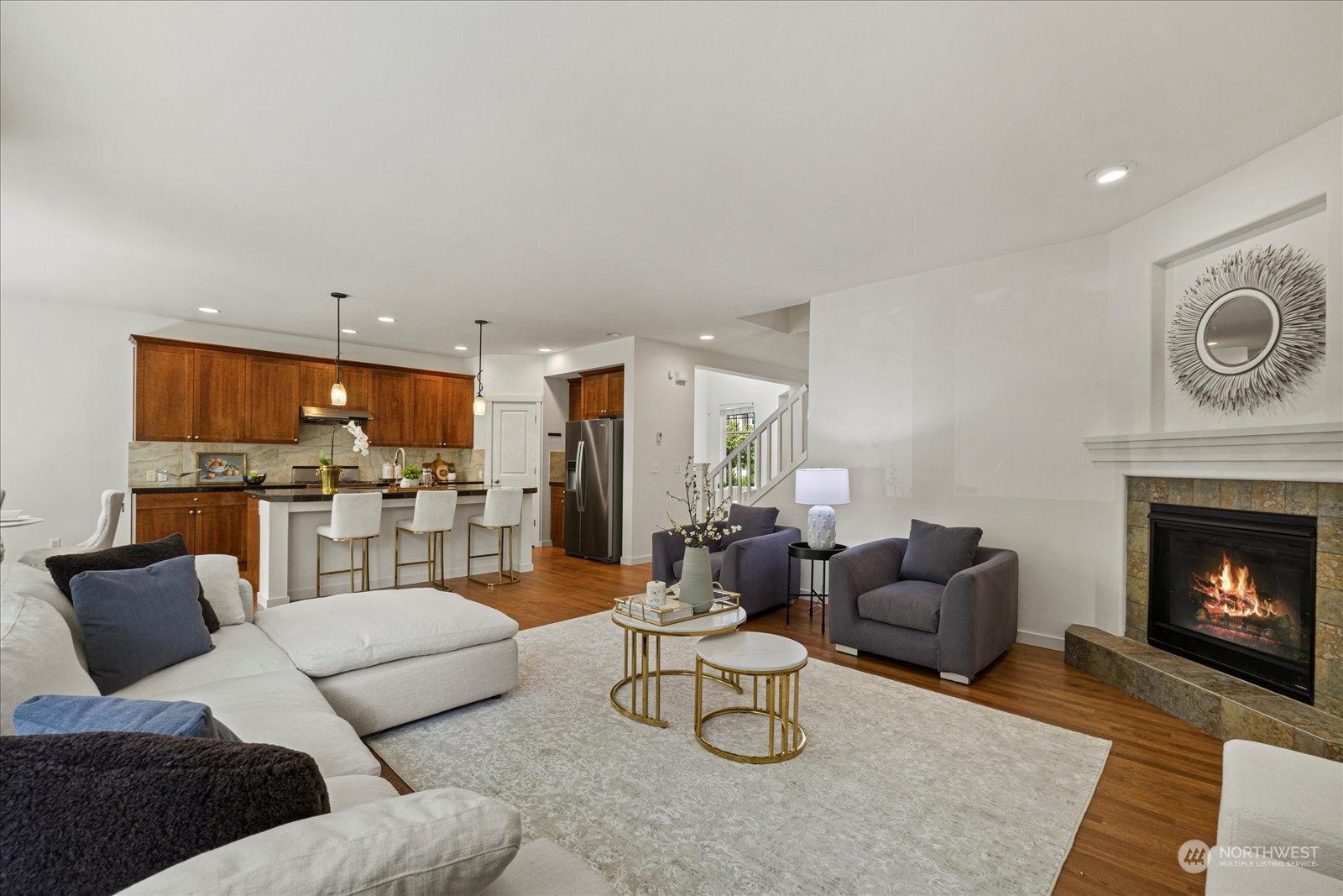 4725 Northeast 2nd Place Renton, WA 98059 - Photo 8 of 38