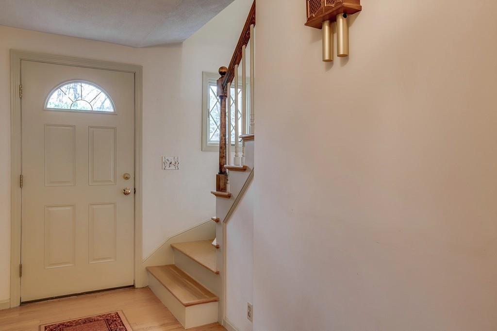250 Old Littleton Road Harvard, MA 01451 - Photo 11 of 35 a view of entryway with a mirror