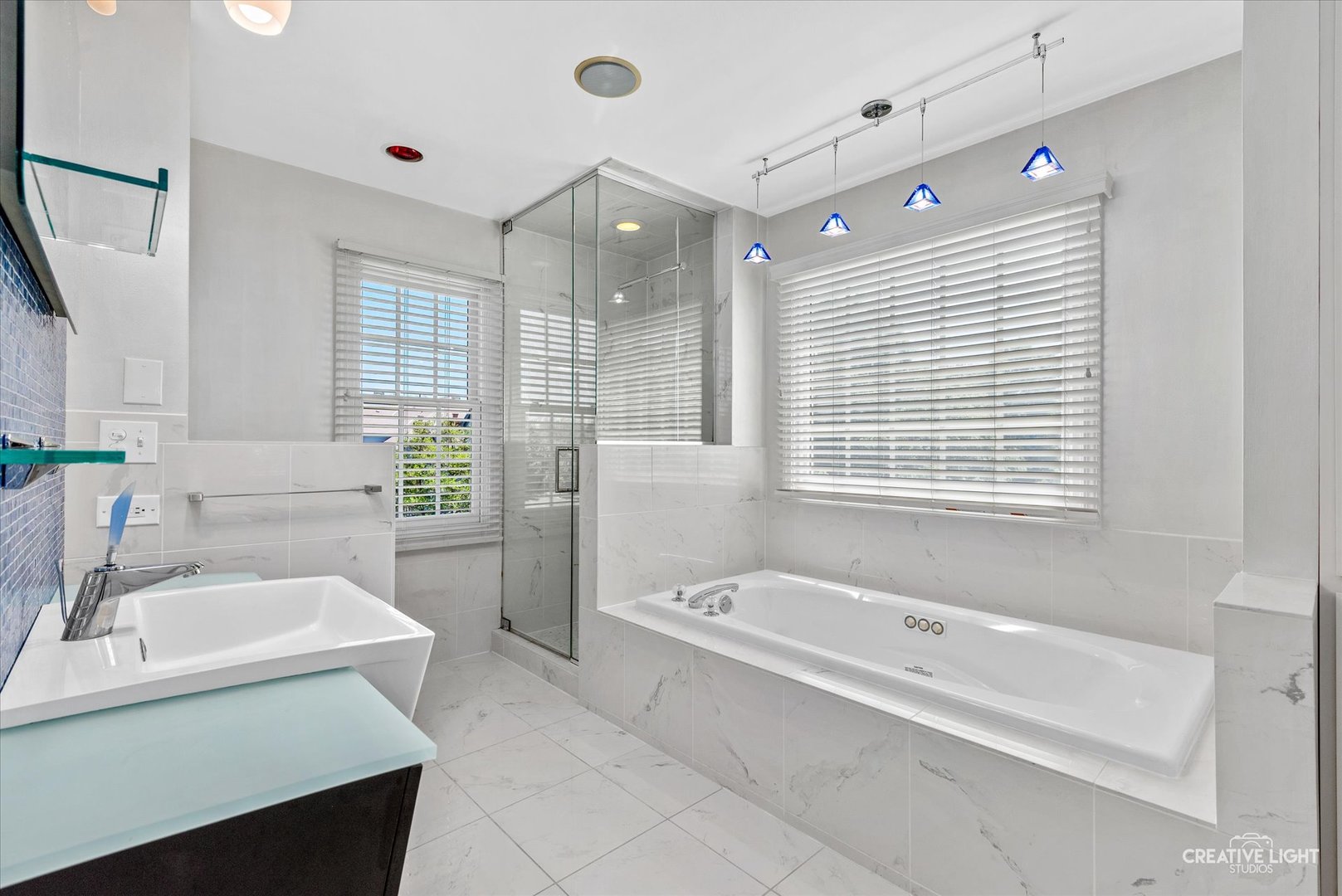 108 Waterside Place Burr Ridge, IL 60527 - Photo 17 of 34 Gallery Image 17