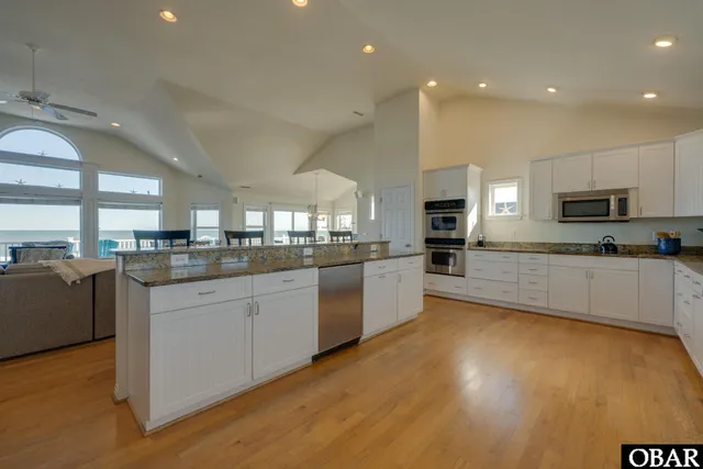 $3,925,000 | 2 Hickory Trail, Southern Shores, NC 27949