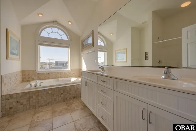 $3,925,000 | 2 Hickory Trail, Southern Shores, NC 27949