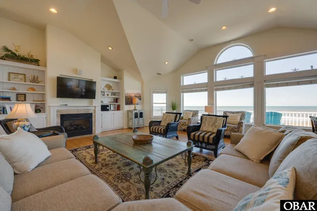 $3,925,000 | 2 Hickory Trail, Southern Shores, NC 27949