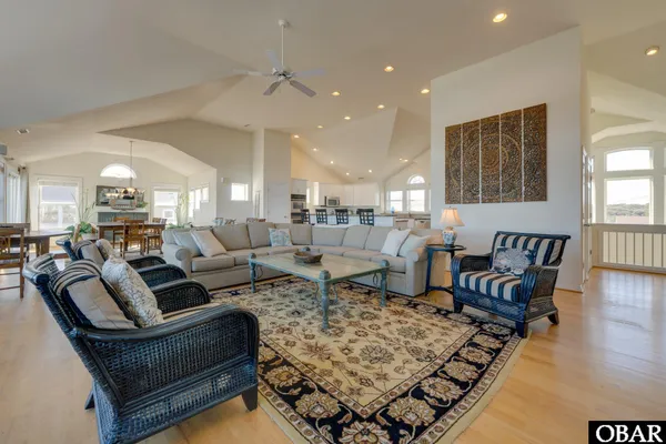 $3,795,000 | 2 Hickory Trail, Southern Shores, NC 27949