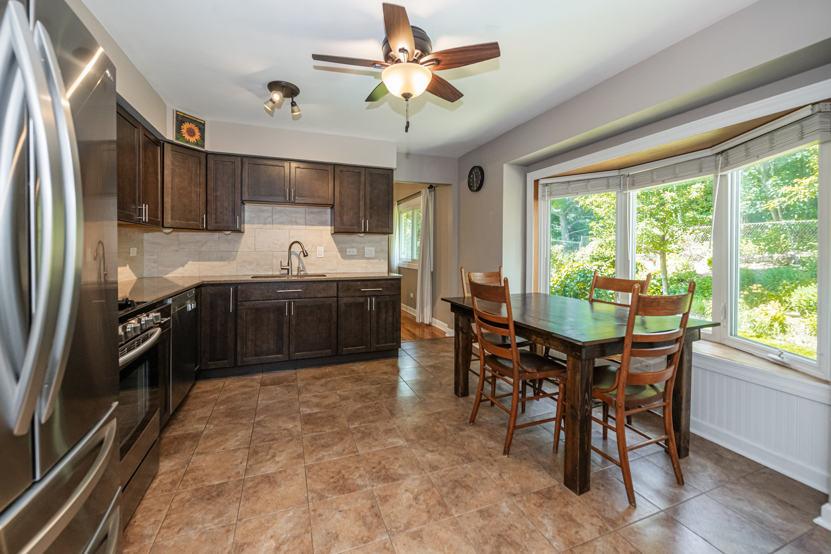 220 North Haddon Place Addison, IL 60101 - Photo 15 of 62 Gallery Image 15