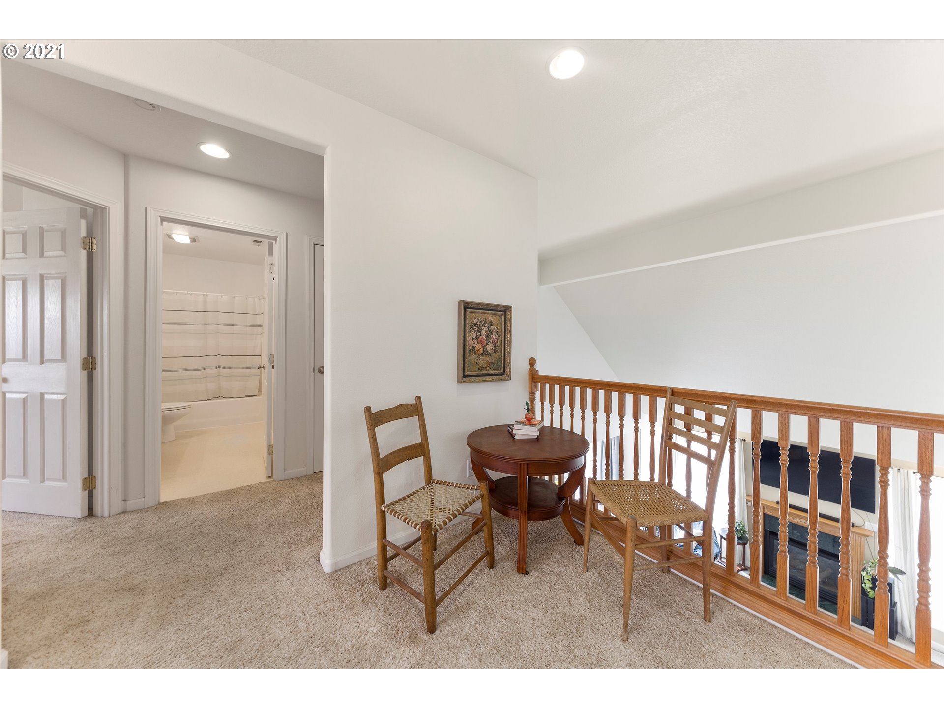 20925 South Ridge Road Oregon City, OR 97045 - Photo 19 of 32 a view of wooden floor and chairs in a room