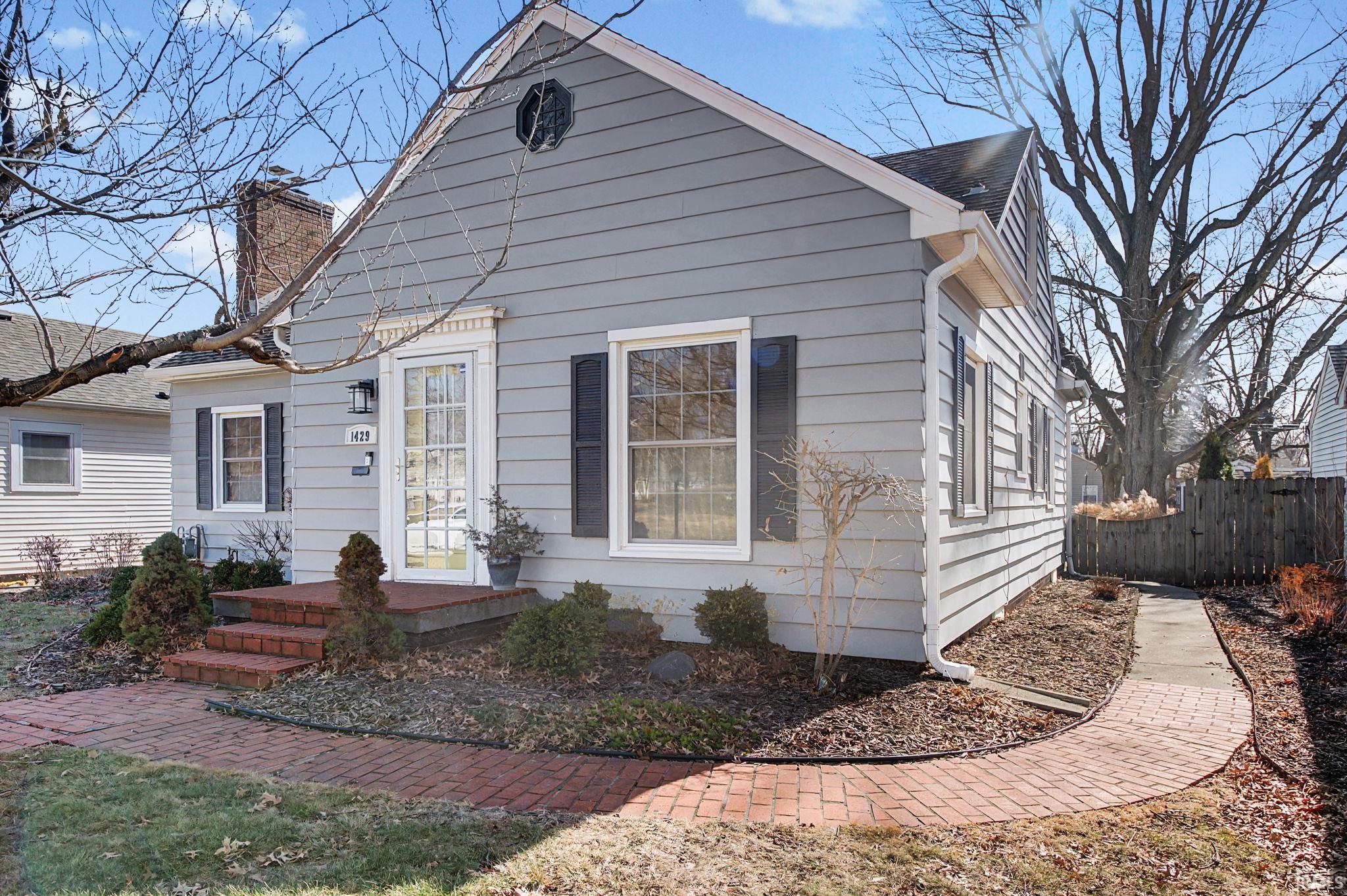 1429 Stanforth Avenue Lafayette, IN 47905 - Photo 3 of 36