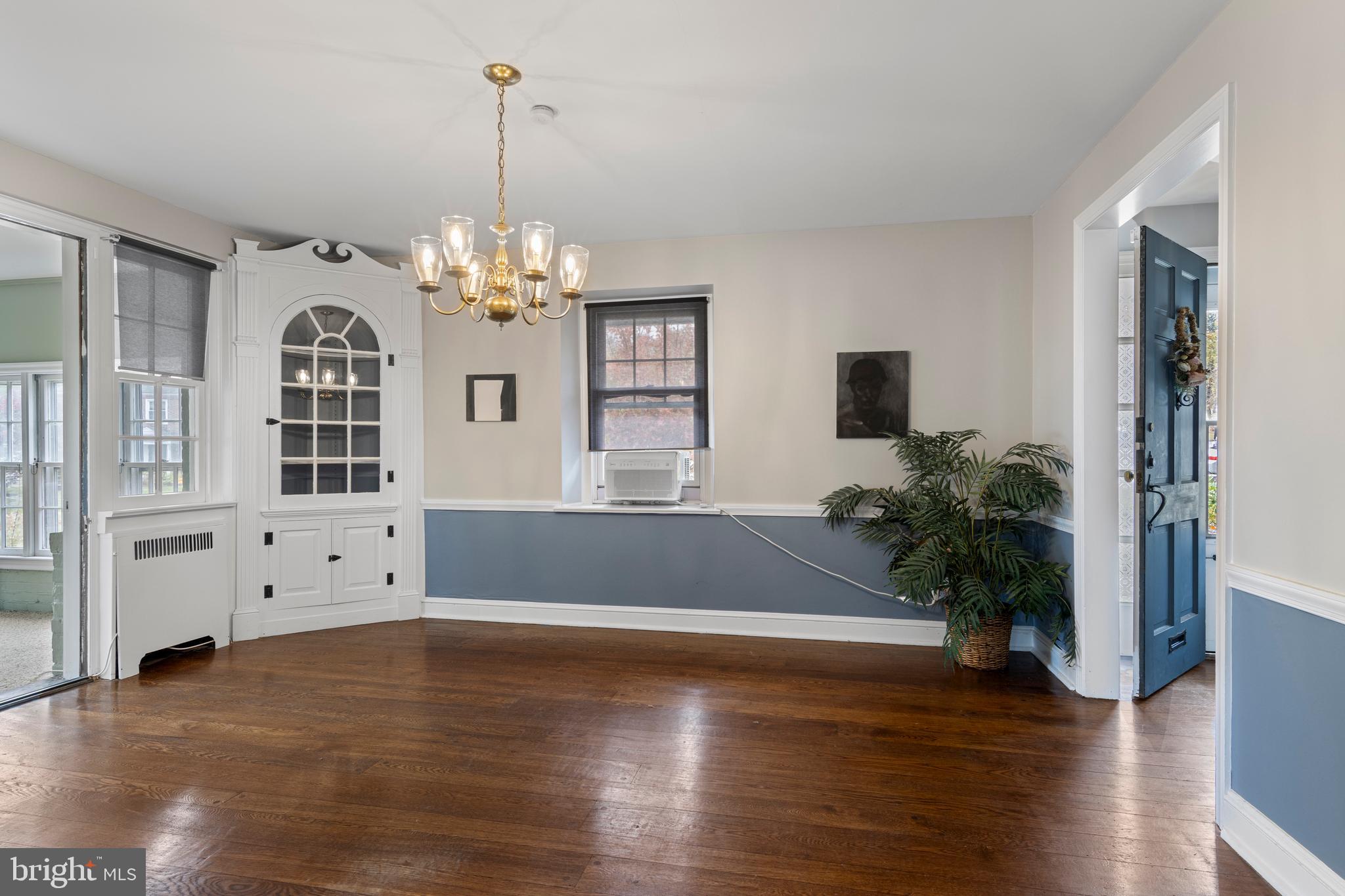 1603 Hillcrest Road Glenside, PA 19038 - Photo 11 of 49