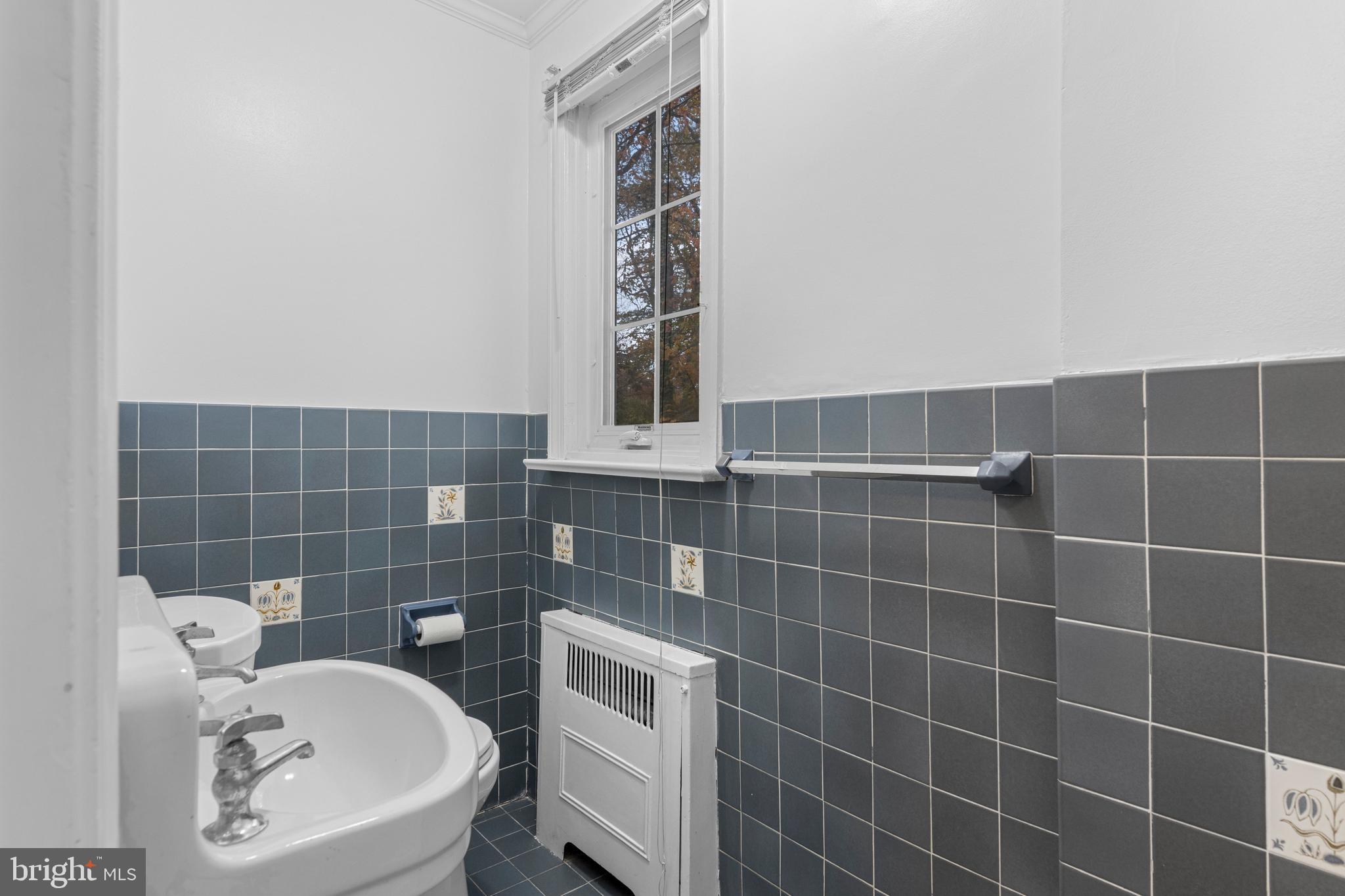 1603 Hillcrest Road Glenside, PA 19038 - Photo 25 of 49