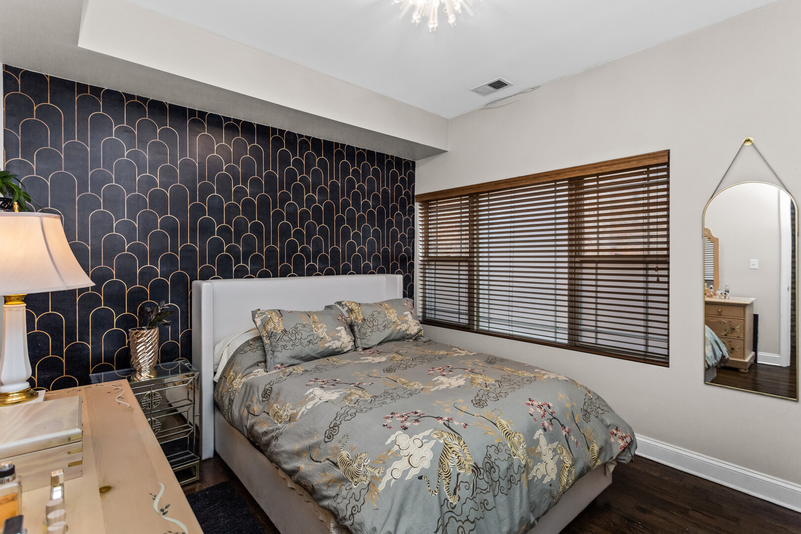 4944 North Spaulding Avenue, Unit 3N Chicago, IL 60625 - Photo 7 of 12