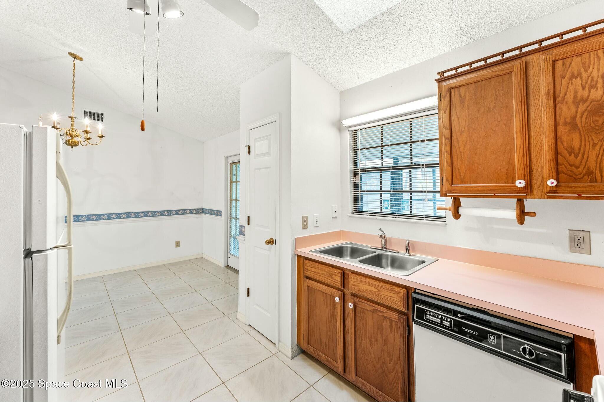710 Koutnik Road Southeast Palm Bay, FL 32909 - Photo 13 of 32 tempImageFzyP7q