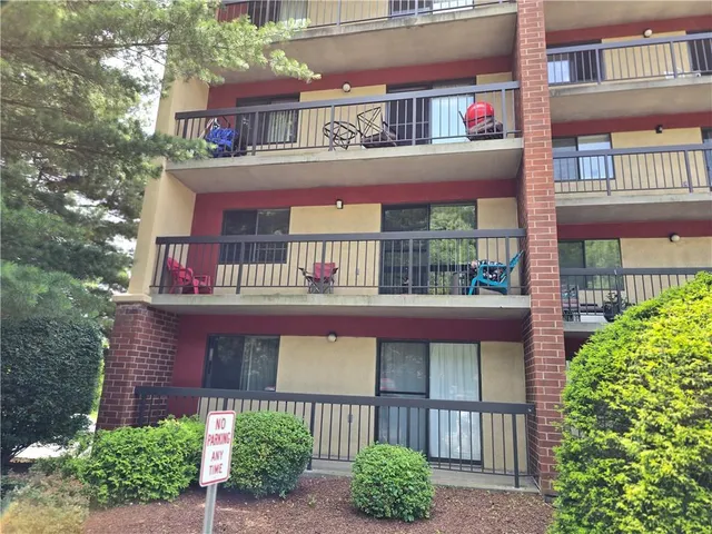$85,500 | 1987 Centurion Drive, Unit 202, Pittsburgh, PA 15221
