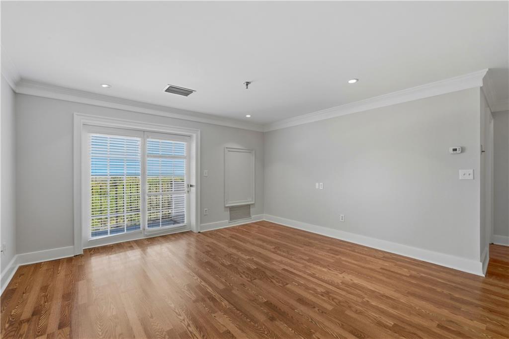 300 Johnson Ferry Road, Unit B915 Sandy Springs, GA 30328 - Photo 9 of 31 Gallery Image 9