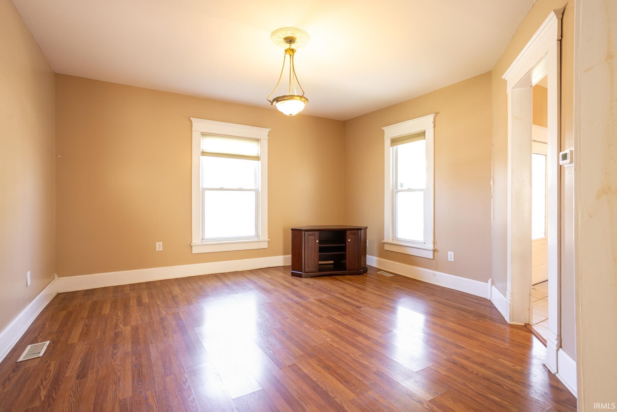 1138 M Street Bedford, IN 47421 - Photo 5 of 33
