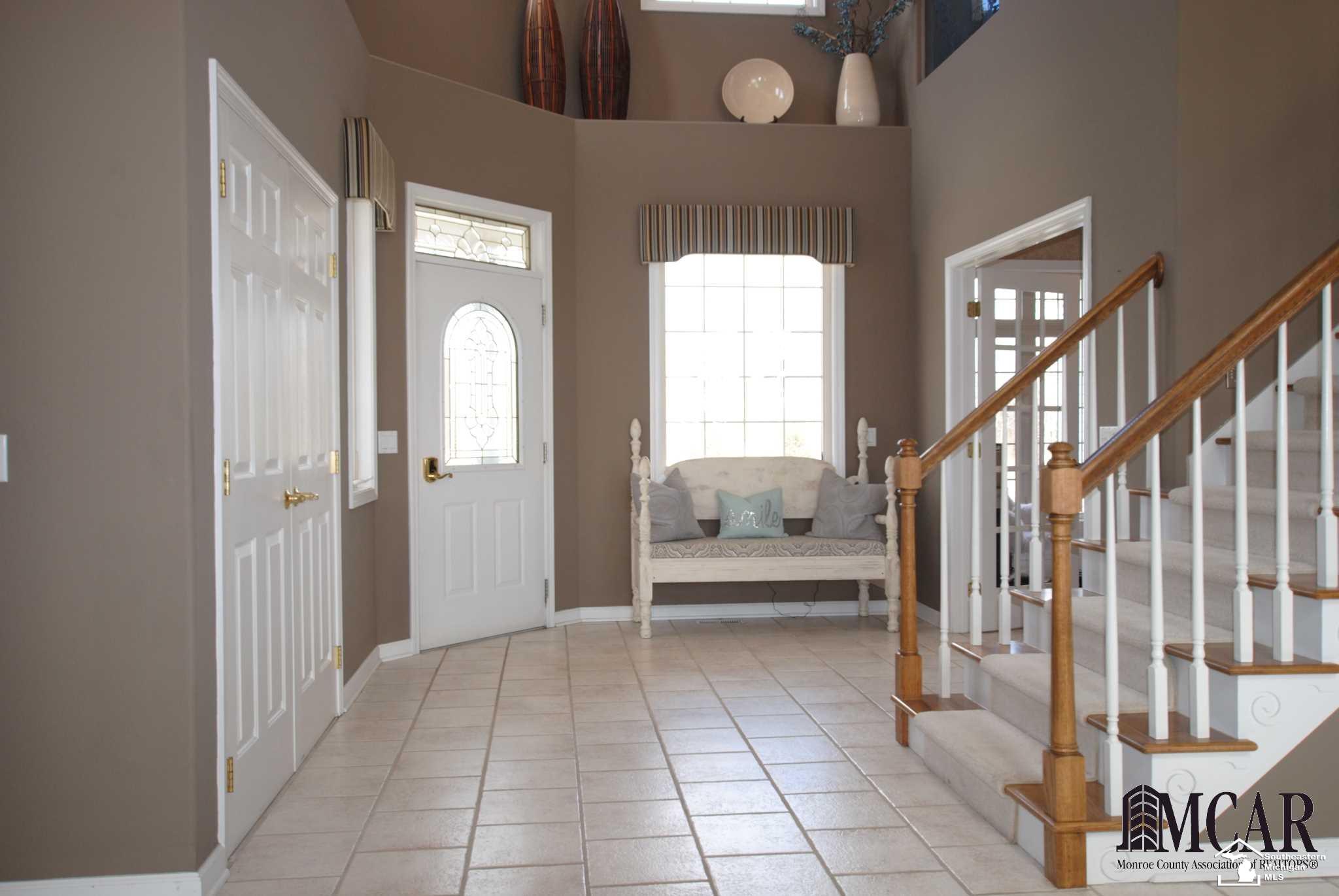 Foyer Entry