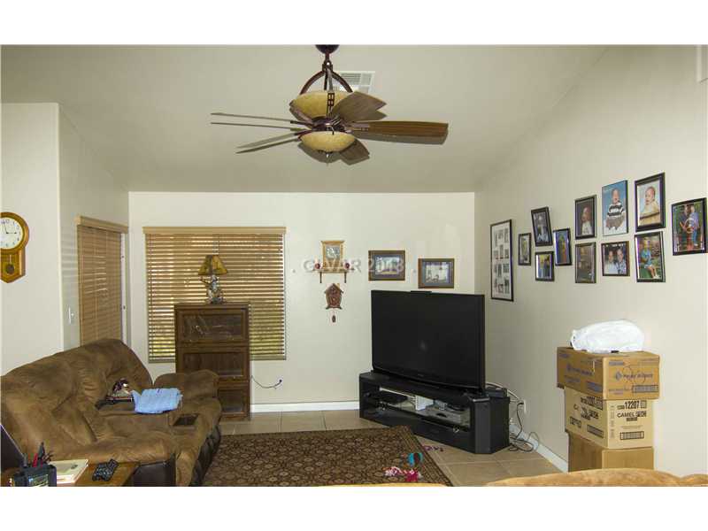 122 Rancho Maderas Way Henderson, NV 89002 - Photo 5 of 10 Property Photo.