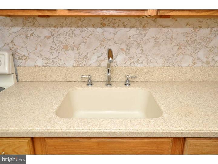 517 Glendale Road Havertown, PA 19083 - Photo 7 of 19 Kitchen