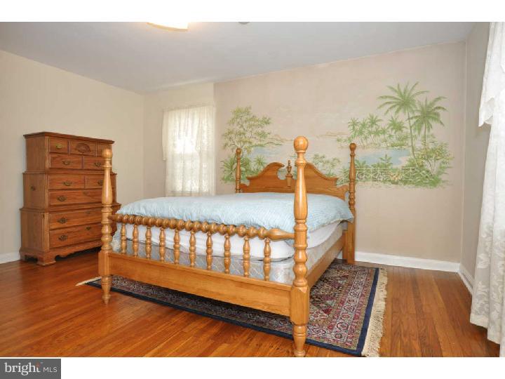 517 Glendale Road Havertown, PA 19083 - Photo 10 of 19 Bedroom