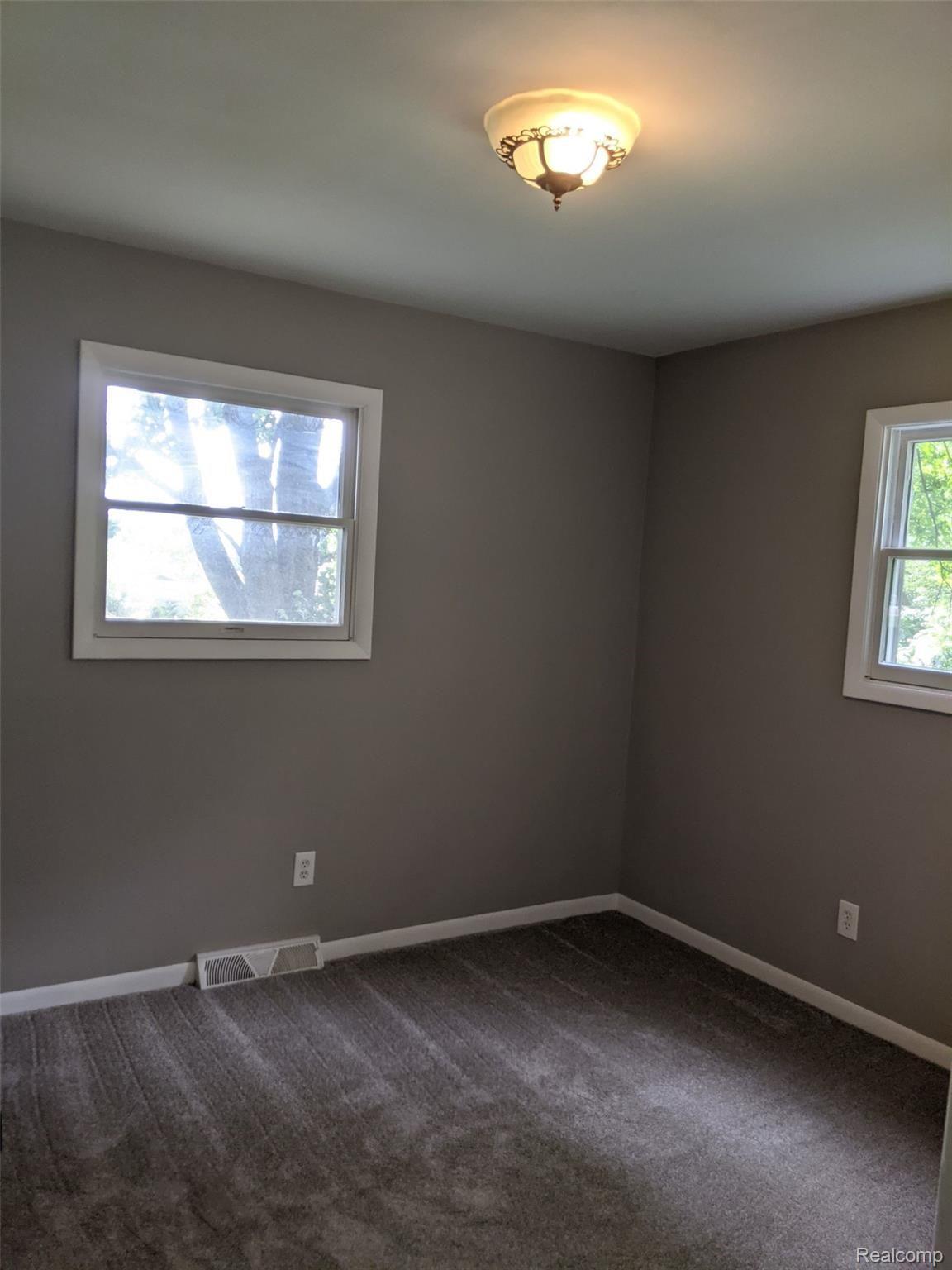 3524 East Rolston Road Linden, MI 48451 - Photo 18 of 25 3524 Rolston Bedroom.jpg