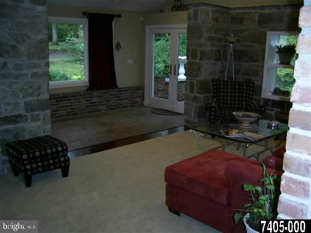 1915 Woodland Road York, PA 17403 - Photo 14 of 25 Gallery Image 14