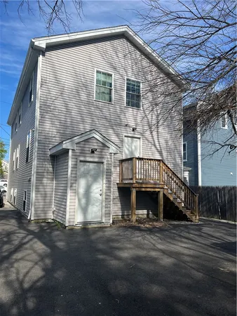 $2,300 | 109 Bowdoin Street, Unit 1, Providence, RI 02909