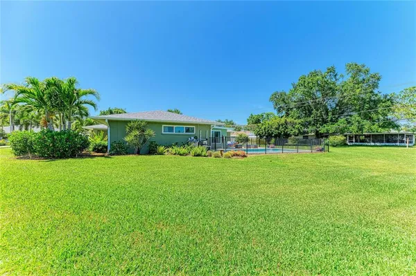 $680,000 | 1907 37th Street West, Bradenton, FL 34205