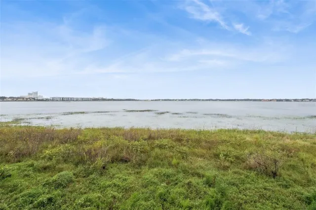 $465,000 | 8761 The Esplanade, Unit 5, Orlando, FL 32836