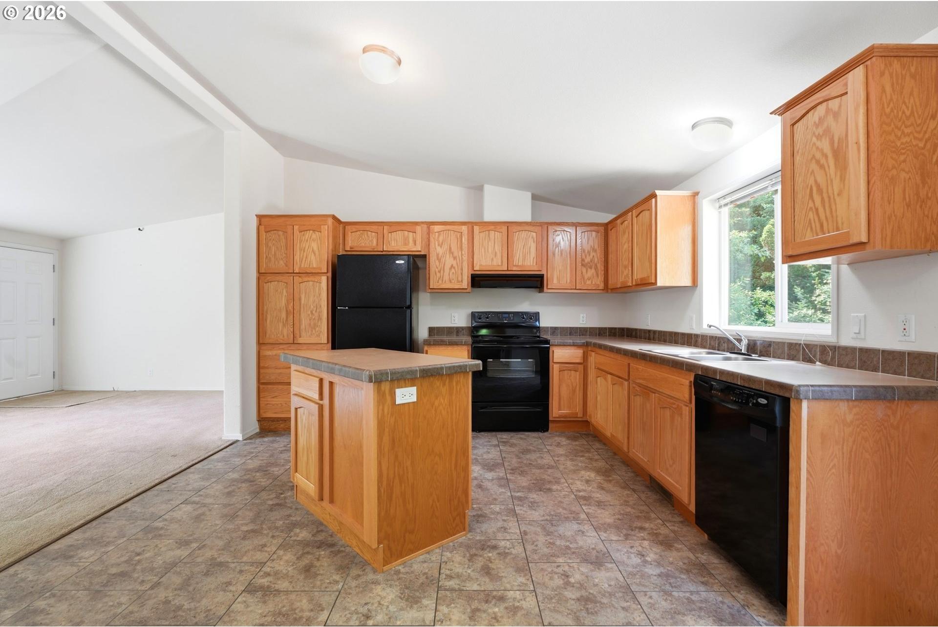 17433 Marsh Road Northeast Woodburn, OR 97071 - Photo 15 of 39 Gallery Image 15