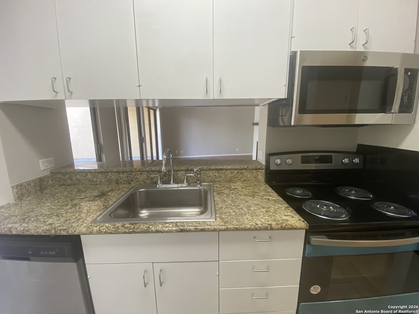 8642 Fredericksburg Road, Unit 405 San Antonio, TX 78240 - Photo 6 of 22