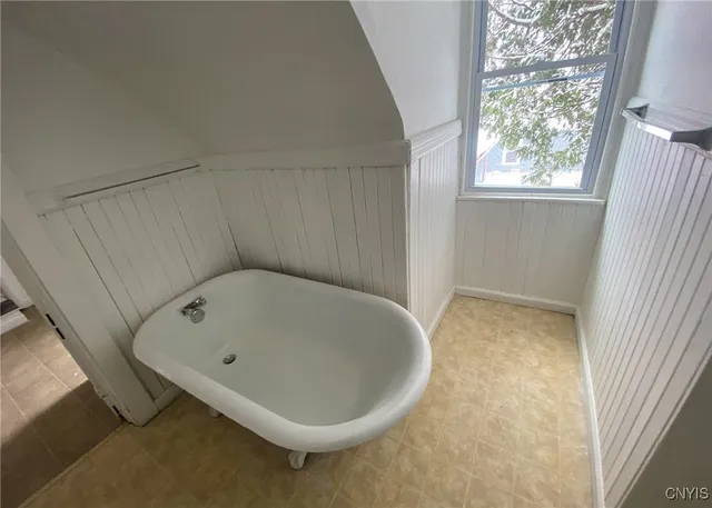 $160,000 | 163 West Matson Avenue, Syracuse, NY 13205