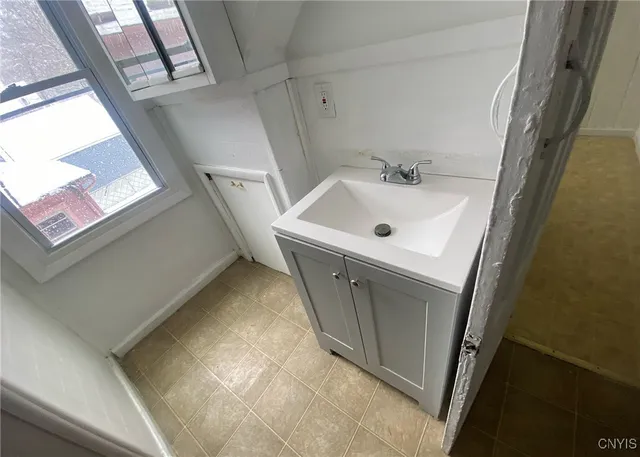 $160,000 | 163 West Matson Avenue, Syracuse, NY 13205